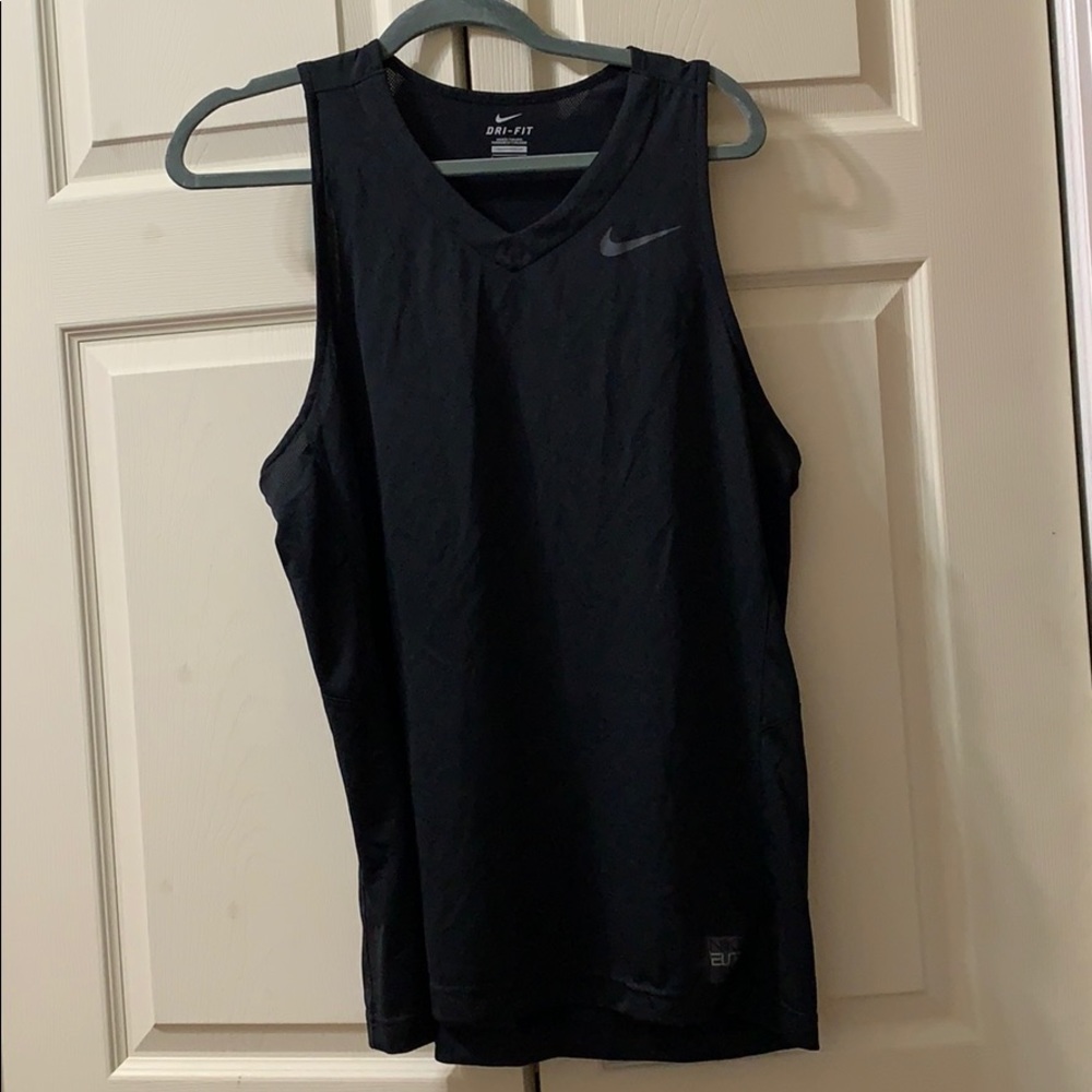 Nike sleeveless dri fit, sporty sleeveless